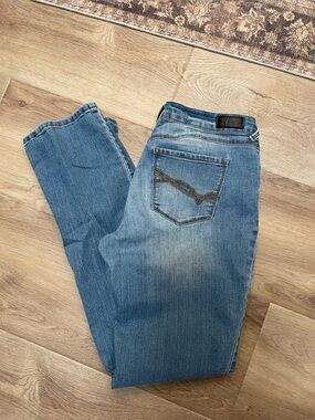 Reflection Relaxed Fit Women's Jeans in Light Blue - Comfortable Everyday Style